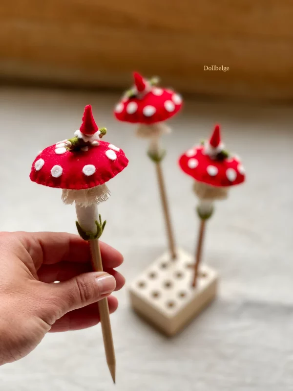 Pencil Toadstool Companion Making Kit - Image 2