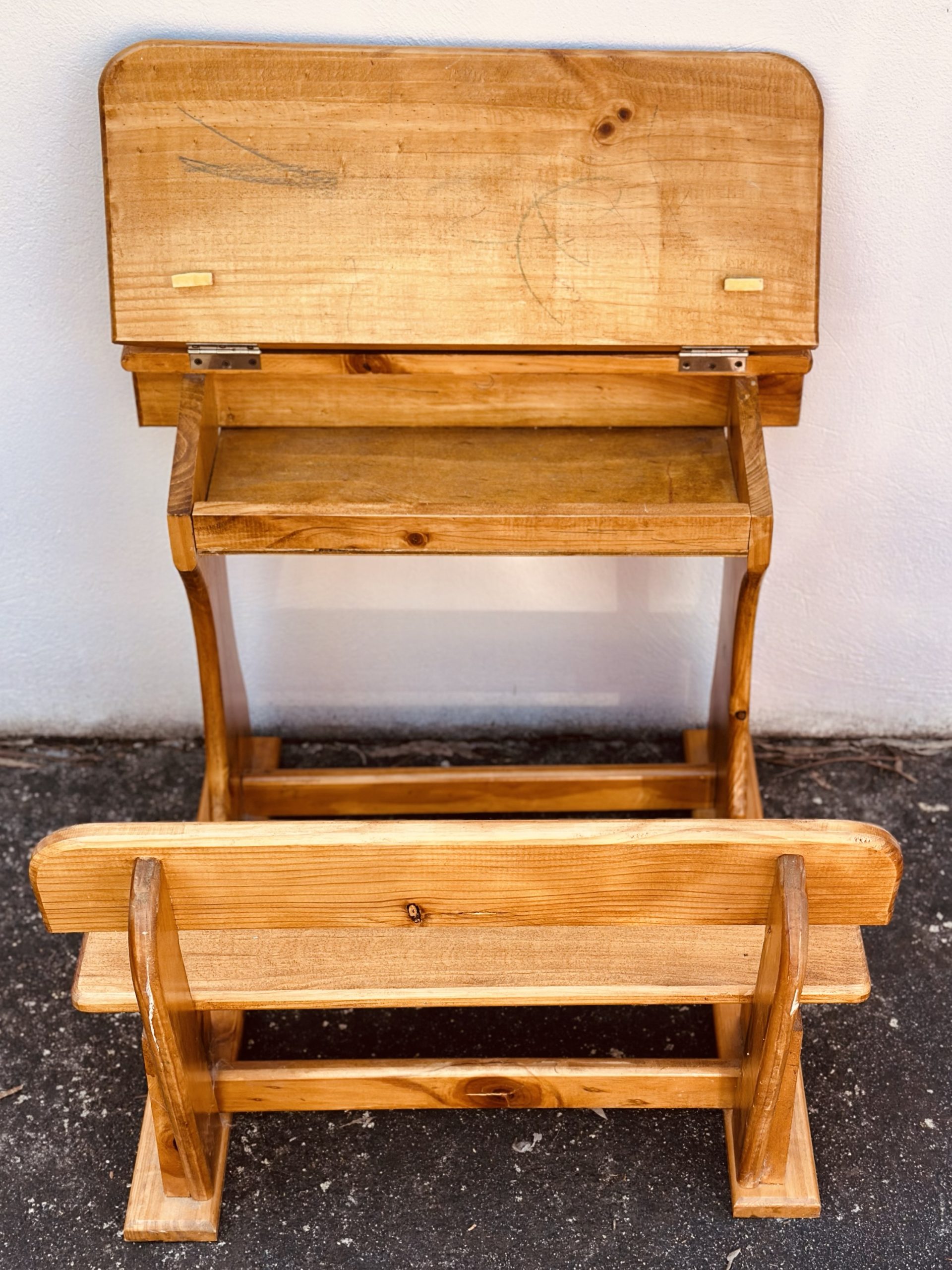 Mini School Desk - Image 4